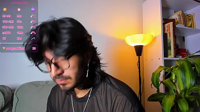 Ackerman_Eren_ live sex cam