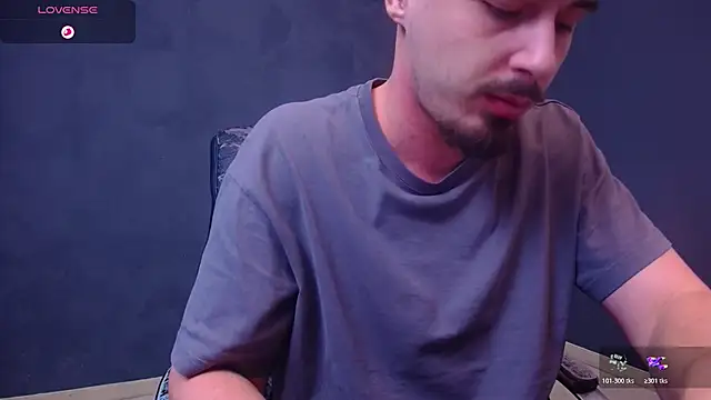 EnzoRace live sex cam