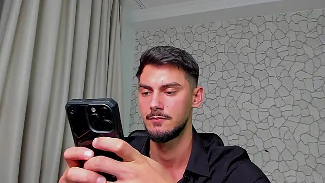 ClintMasters live sex cam