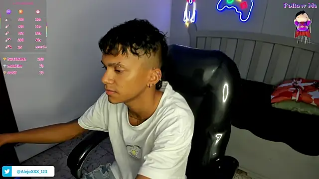 loistwink_ live sex cam