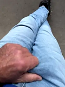 cyclone8888 live sex cam