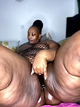 MsWhiteChocolatte live sex cam