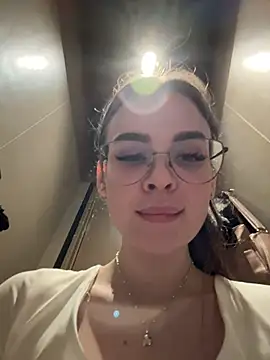 KristiRich live sex cam