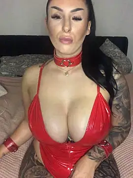 Mia-Bremer live sex cam