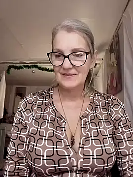 irinamaux live sex cam