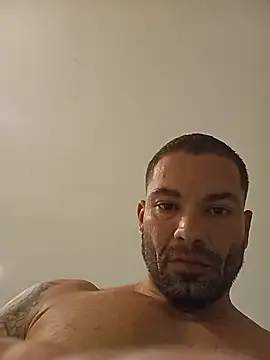 Mbrandan live sex cam