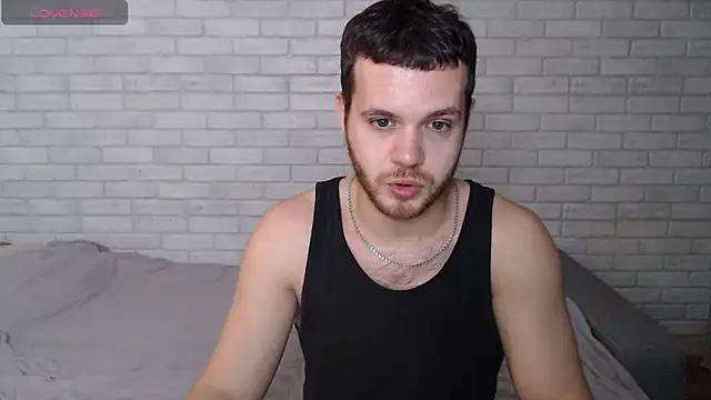 Alexxx_horny live sex cam