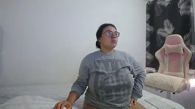 mabigomez00 live sex cam