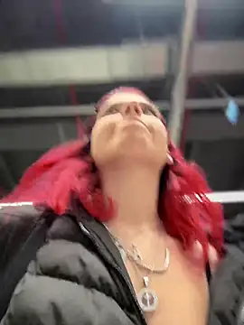 RiriRoseey live sex cam