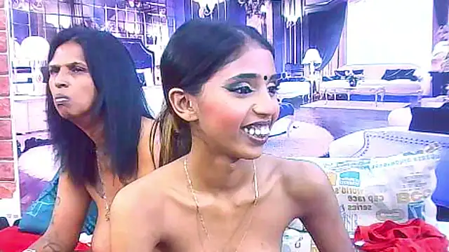 IndianSexySlender live sex cam