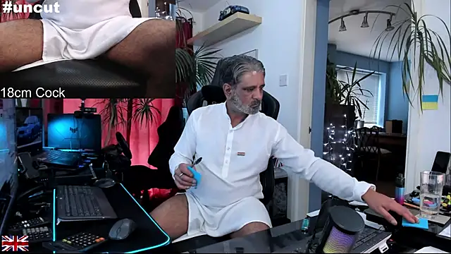 OnlineBossUK live sex cam