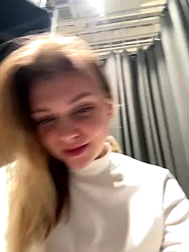 ValenciaShock live sex cam