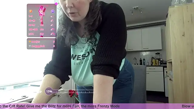 MilfGina live sex cam