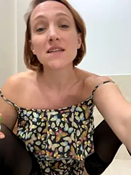 UmaTruewoman live sex cam