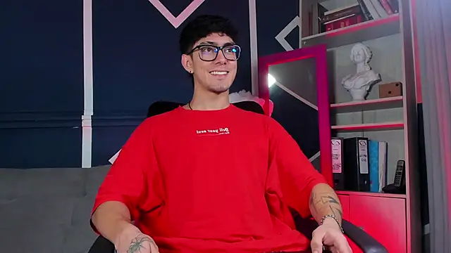 etham_wolf_ live sex cam