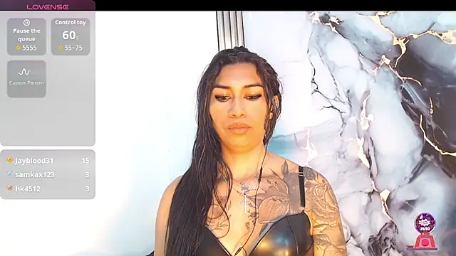 khiara_moretti live sex cam