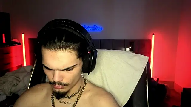 JordanShow live sex cam