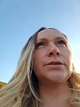 Bondgirl_013 live sex cam