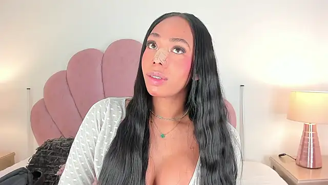 Nicole_Paradise live sex cam