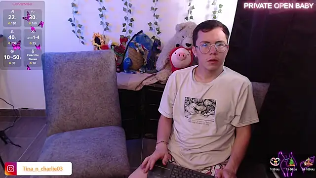 Tina_4_Charlie live sex cam
