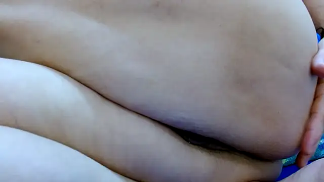 thebesthairypussy2 live sex cam