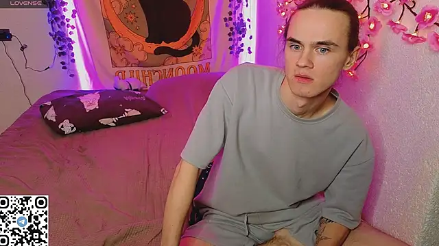 _Sweetie_Kitty_ live sex cam