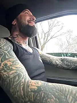 Beardedtattood live sex cam