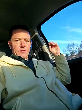 Bigtater1999 live sex cam