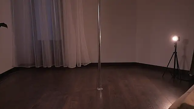 Faster_maci live sex cam