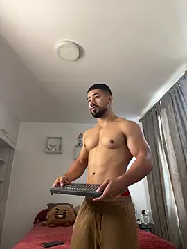 Ezzio_Scolaro live sex cam