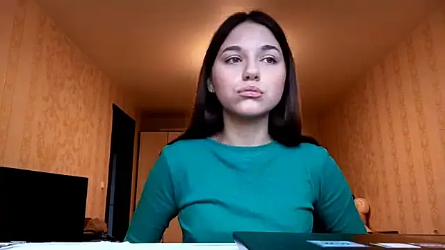 CorinneNewbert live sex cam