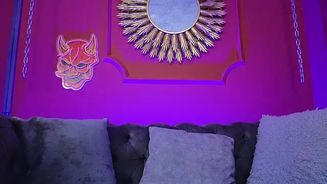 Julieta_Russell live sex cam