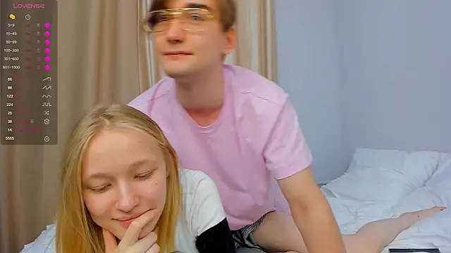 LoversFire live sex cam