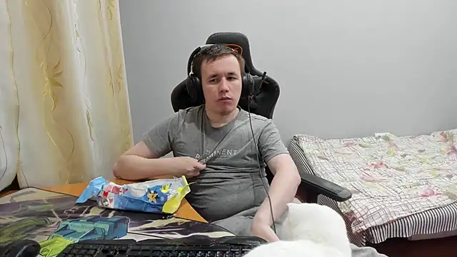 iliaskrislove live sex cam