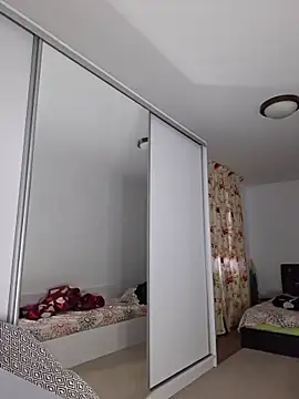 merlyn4 live sex cam