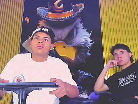 Tommy_bigcock19 live sex cam