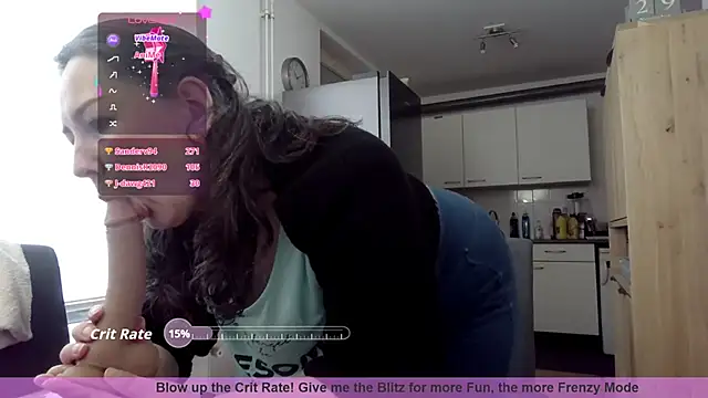 MilfGina live sex cam