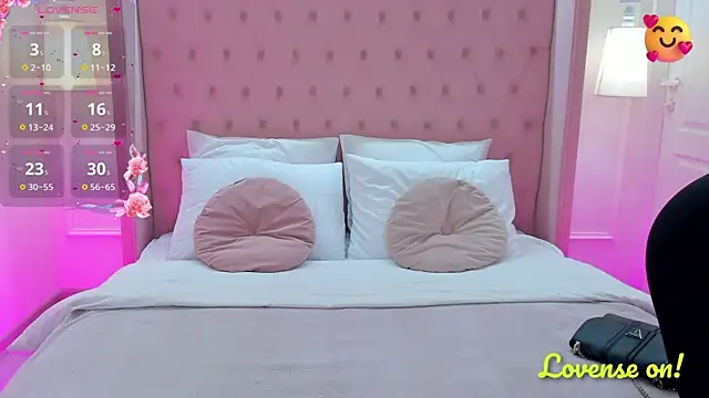 CassieRide live sex cam