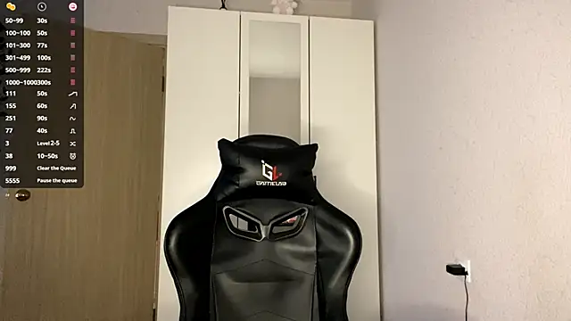 FoxySable live sex cam