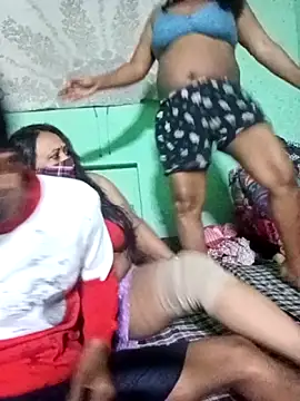 LoveOnStream live sex cam