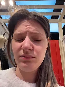 MaryHiggins live sex cam