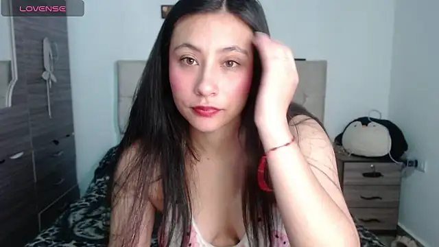 lylah_bluee1 live sex cam