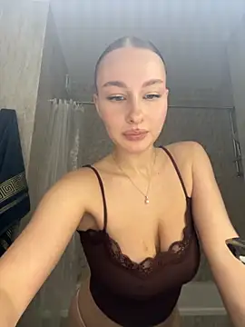 MelissaPinkiss live sex cam