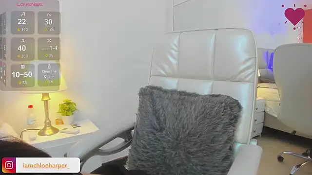 ChloeHarper_ live sex cam