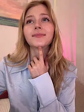 LunaRase live sex cam