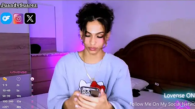 Abby_bella09 live sex cam