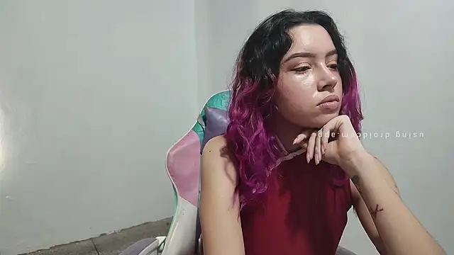 WandaDoll live sex cam