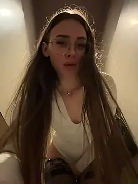 KristiRich live sex cam