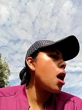 _andrea30 live sex cam