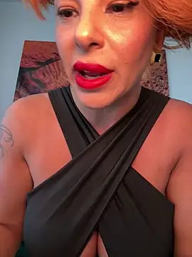 Selvaggia_official83 live sex cam